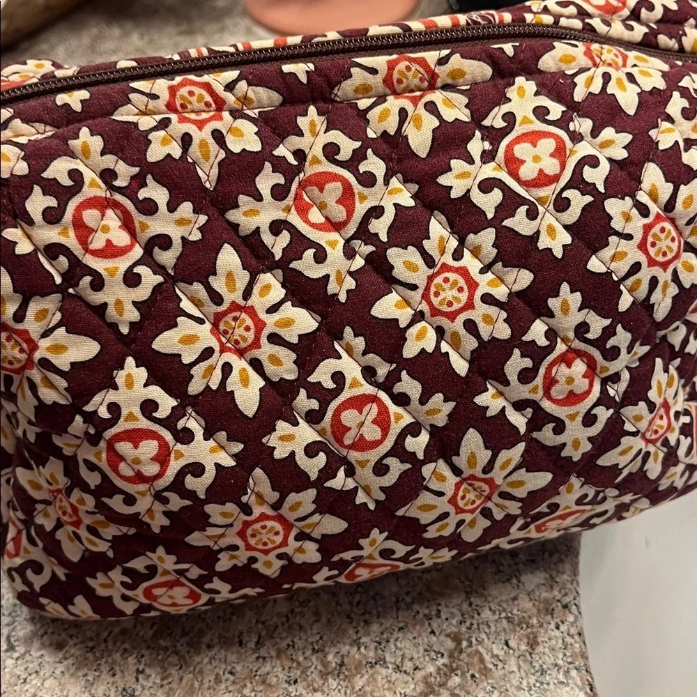 Vera Bradley make-up bag - Picture 3 of 3